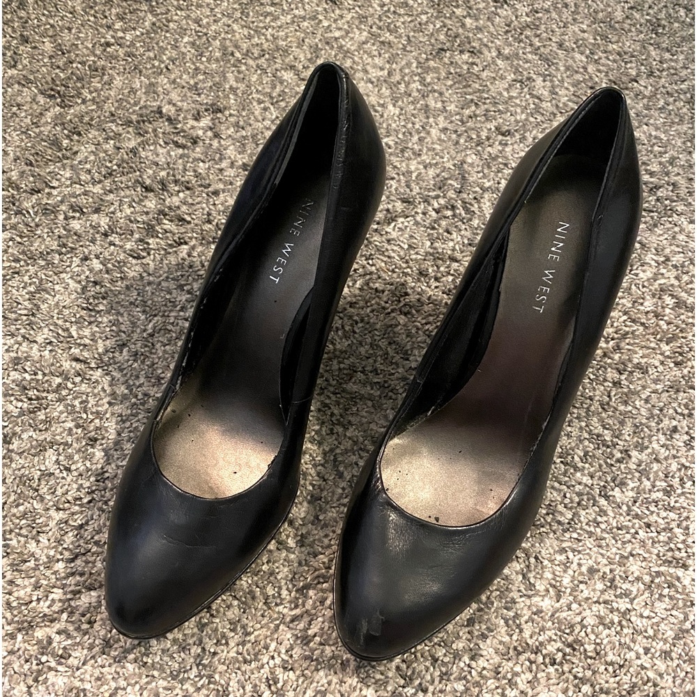 Used Nine West Black Novitao Pumps